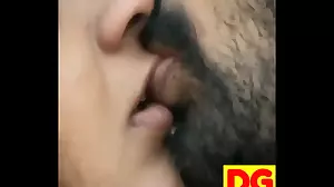 A selection of sexy Indian aunts in hot videos
